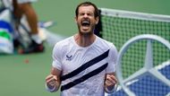 Své může vyprávět například Brit Andy Murray, který potěšil své fanoušky u obrazovek epickým obratem z 0:2 na 3:2 v prvním kole proti Japonci Jošihitovi Nišiokovi.