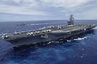 USA vysílají do Zálivu letadlovou loď. Kvůli Iráku