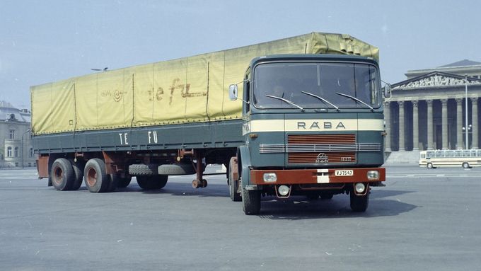 Nákladní automobil Rába-MAN 833 z počátku 70. let.