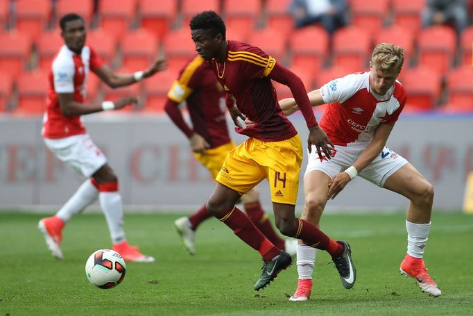 EPL, Slavia-Dukla: Antonín Barák - Peter Olayinka