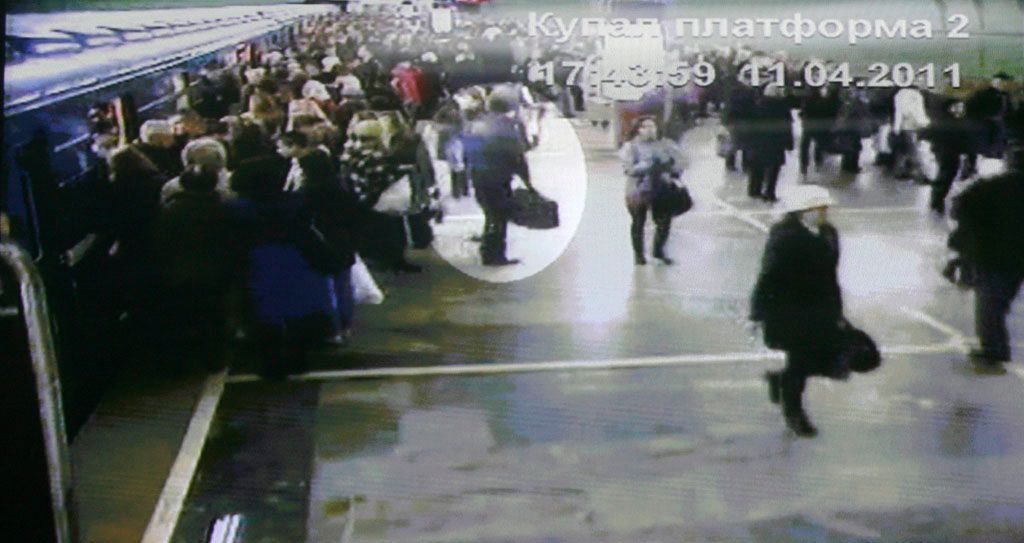Kamery zachytily atentátníka v minském metru