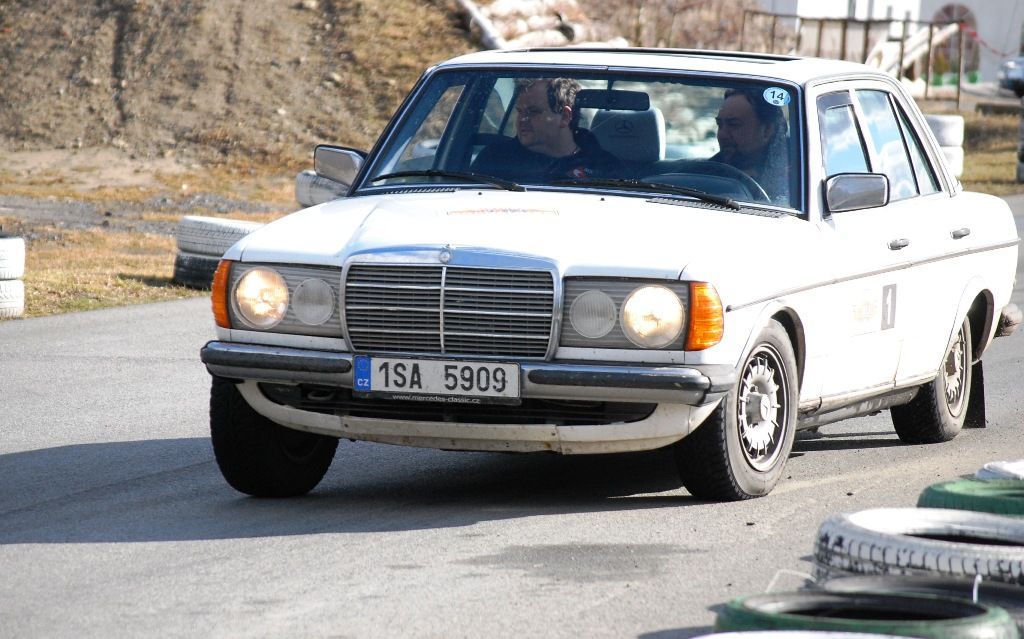 Zimní veteránská rally na Kokořínsku