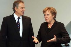 Merkelová s Blairem uspořádají konferenci o Palestině