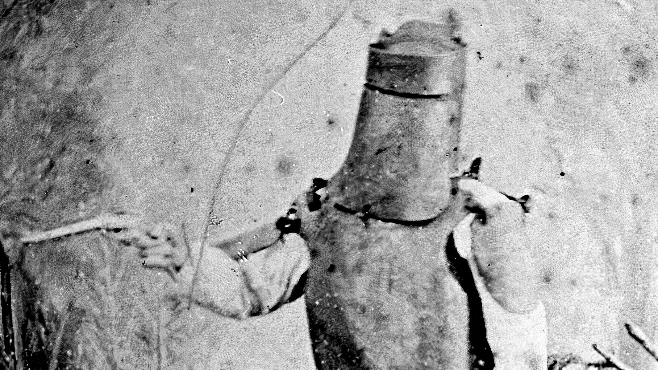 Jednorázové užití / Fotogalerie / Uplynulo 140 let od popravy legendárního psance a neprůstřelného „Ironmana“ Neda Kellyho