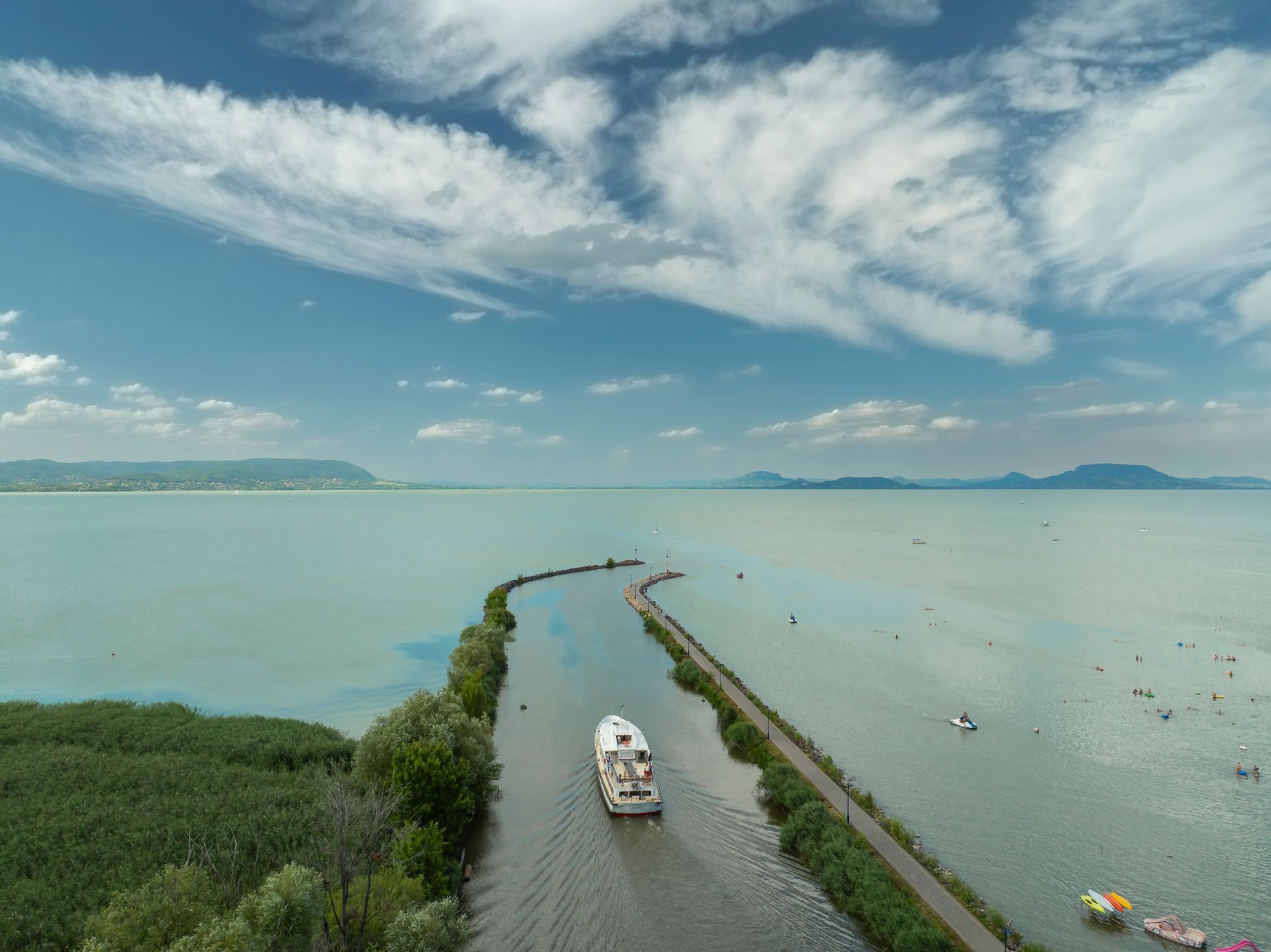 Balaton loď