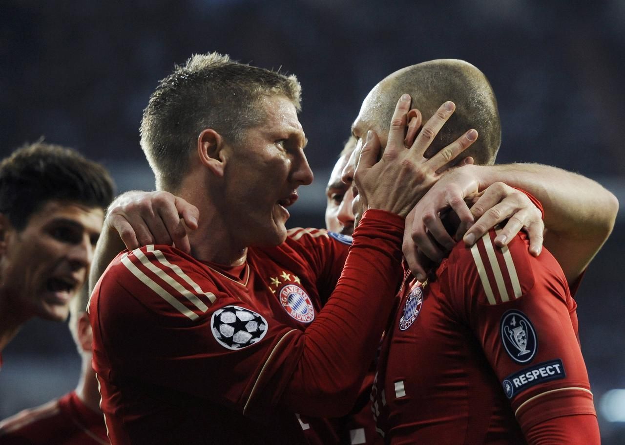 Semifinále LM: Real - Bayern (Radost Bastiana Schweinsteigera a Arjena Robbena)