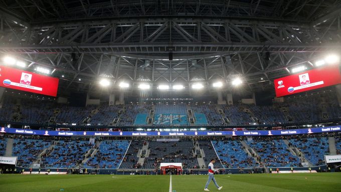 Stadion v Petrohradu bude hostit zápasy Eura podle plánu
