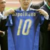 Italský prezident Napolitano s dresem