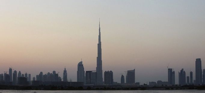 Nejvyšší stavba světa, mrakodrap Burj Dubai, se otevírá v pondělí 4. ledna 2010.