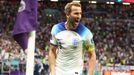 Harry Kane slaví gól v osmifinále MS 2022 Anglie - Senegal