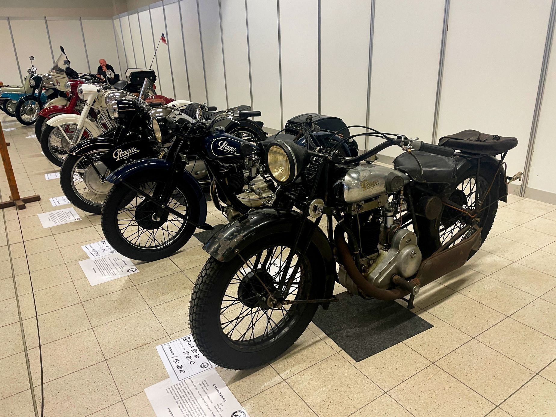 Aukce auto-moto veteránů Retro Garáž Lysá nad Labem listopad 2023