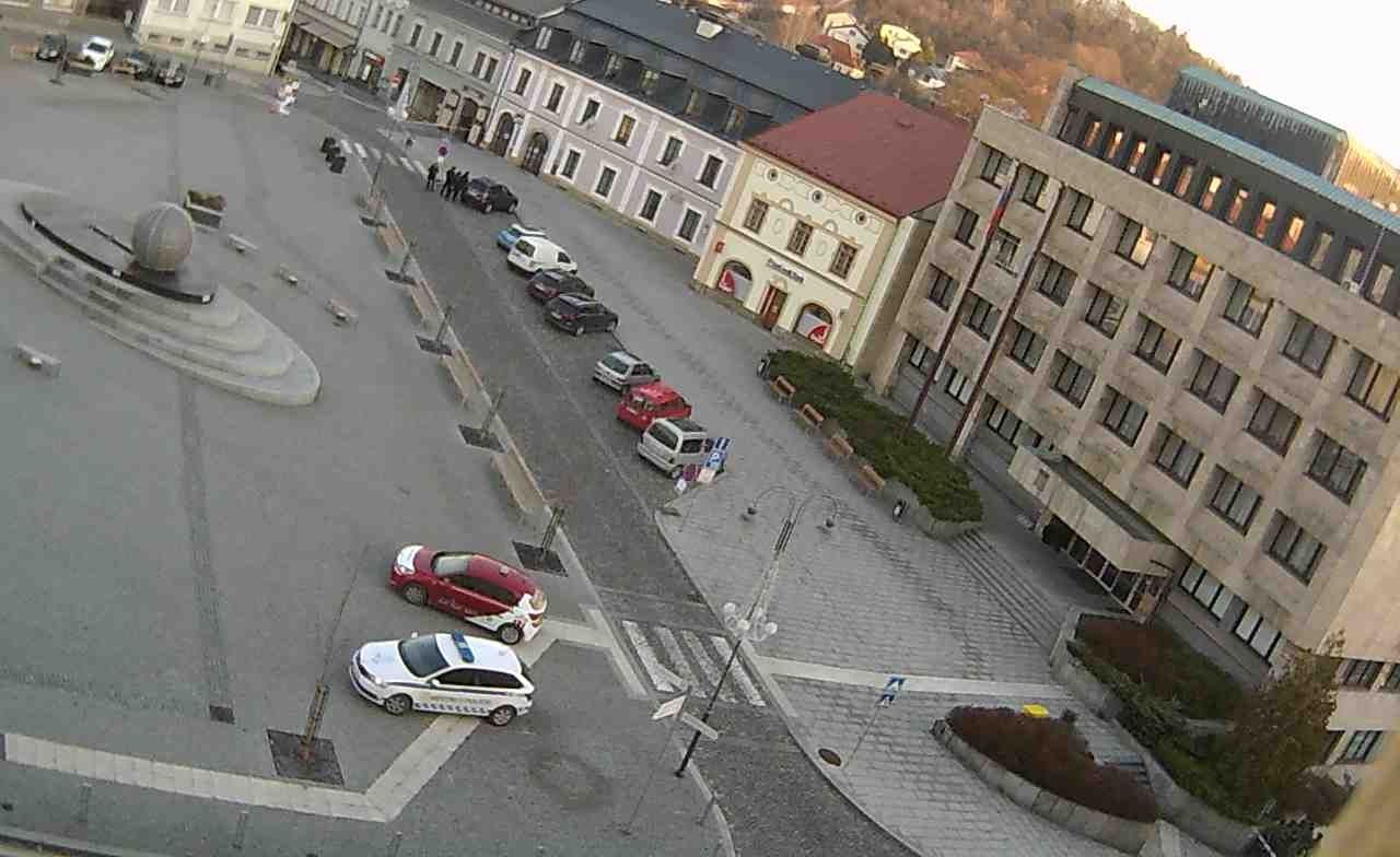 Záběr z městské kamery na náměstí v Příbrami