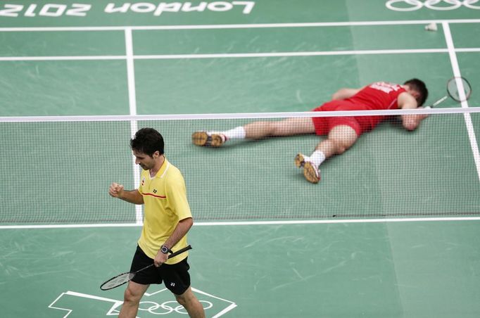 S olympijským turnajem v badmintonu se již rozloučil Petr Koukal. A to poté, co prohrál i druhý zápas ve skupině O, když v závěrečném vystoupení nestačil na Španěla Pabla Abiana 1:2 (-17, 16, -16).