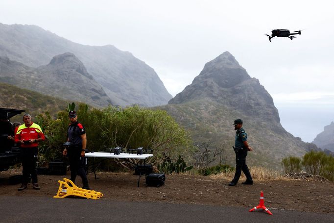 Pátrání po Jayovi Slaterovi na Tenerife.