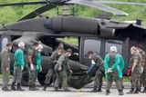 Brazilský vrtulník přivezl těla mrtvých cestujících na Fernando de Noronha.