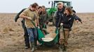 Další z transportů koní na převoz do Mongolska uskutečnila Zoo Praha z maďarského národního parku Hortobágy. Vedle transportů z Maďarska a Švýcarska se dovezli ještě koně z Německa.