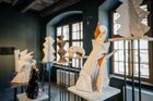 Výstava J&T Banka Art Index Pop-up v pražském Domě U Zlatého hroznu potrvá do 11. září.