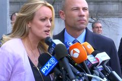 Stormy Daniels: Jsem vyřízená, výhrůžky kvůli Trumpovi mě už unavují. I když to bylo lukrativní