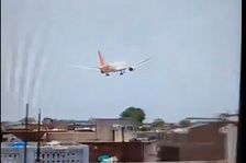 Na západě Indie se zřítilo letadlo Air India s 242 lidmi na palubě