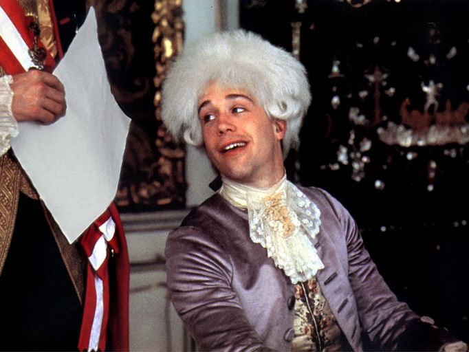 Tom Hulce jako Wolfgang Amadeus Mozart.