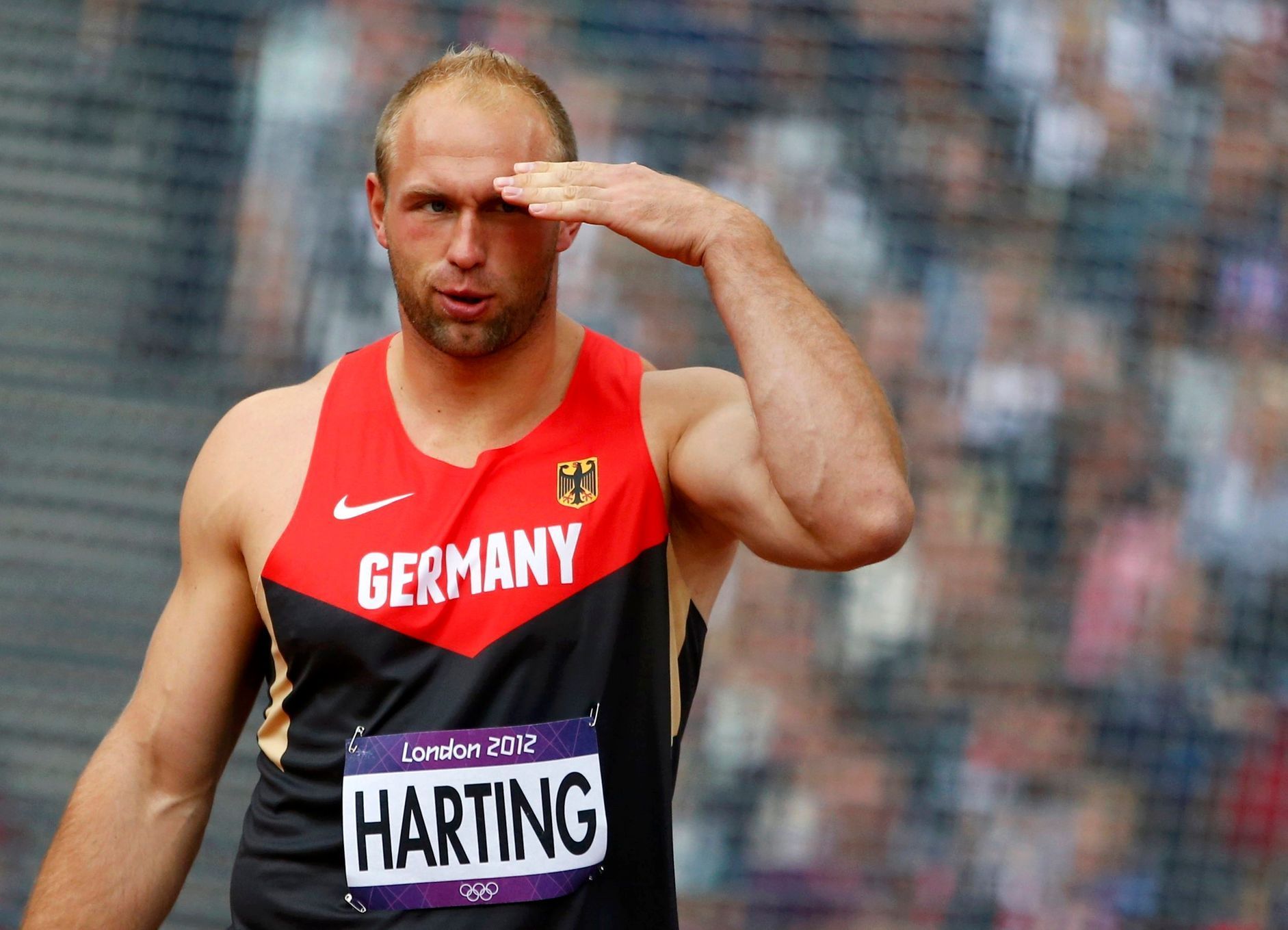 Robert Harting slaví olympijské zlato v disku