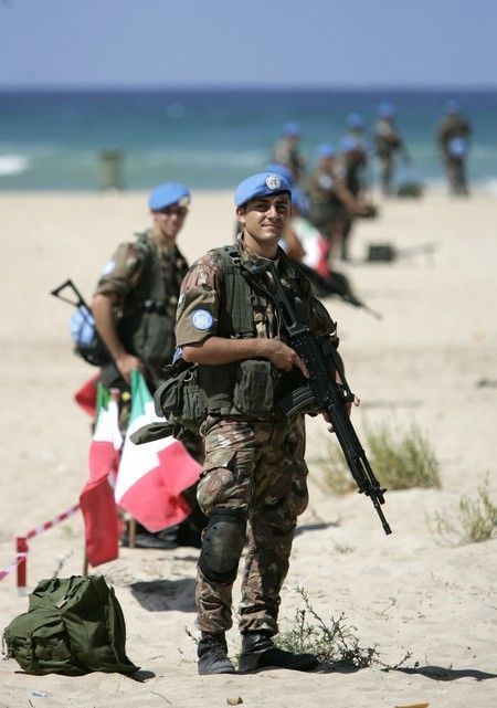 Italské jednotky OSN dnes dorazily do Libanonu