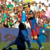 Messi skóruje do sítě Santanderu