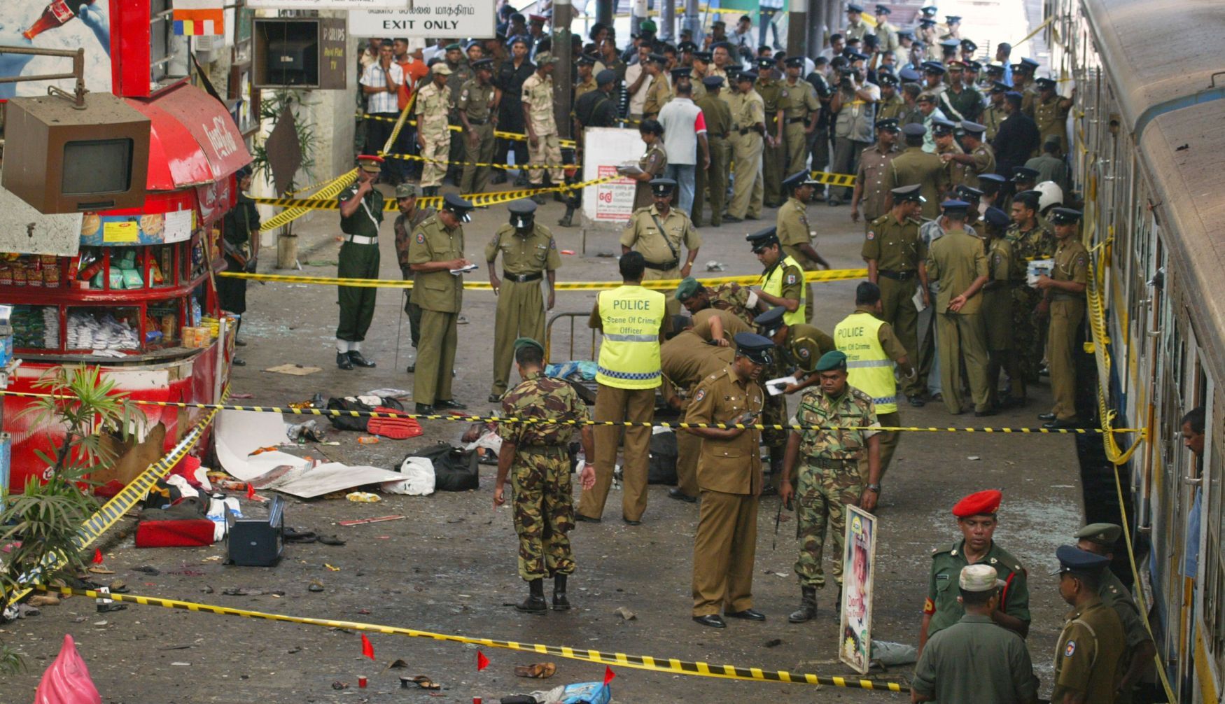 Sebevražedný bombový atentát na maraton ve Waliweriayae na Srí Lance si v listopadu 2008 si vyžádal patnáct obětí včetně jednoho ministra.