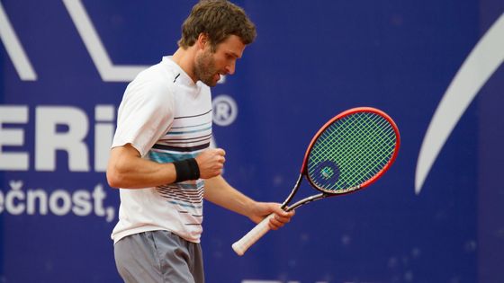 Michalička na challengeru v Ostravě vyřadil někdejší světovou osmičku Tipsareviče