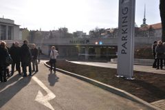 V centru Brna přibyly čtyři stovky parkovacích míst