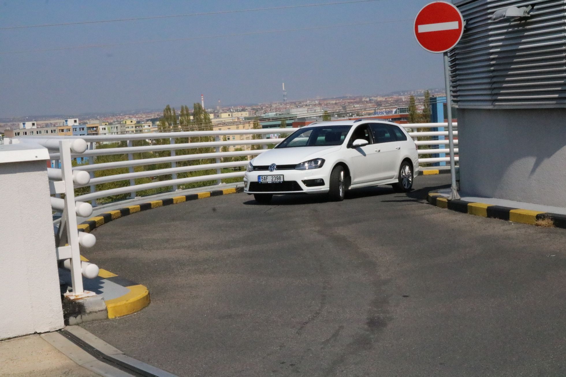 Test podzemních parkovišť - Praha - květen 2016