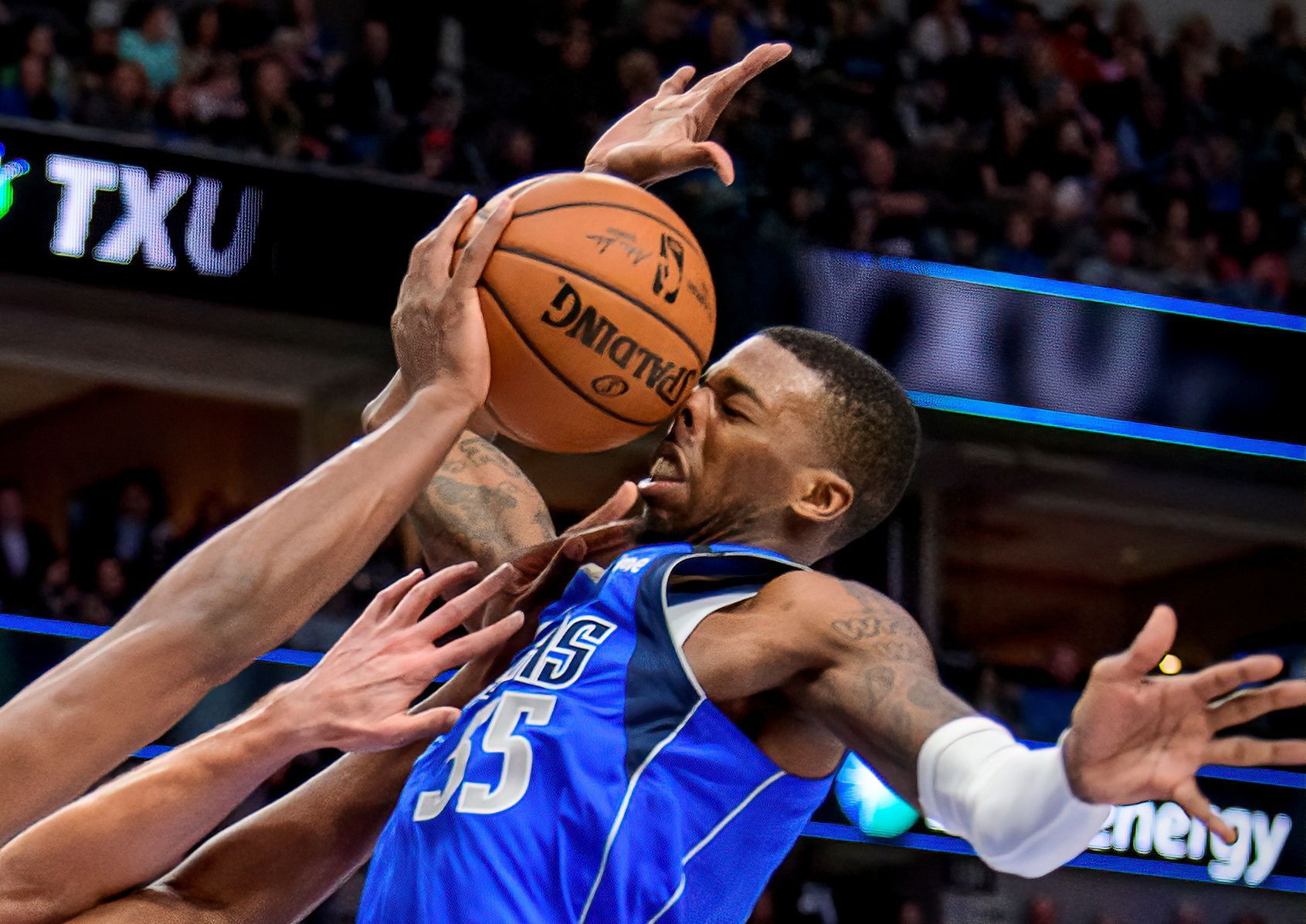 Nejhezčí fotky Reuters 2020 - Delon Wright z Dallasu v zápase NBA s Atlantou.