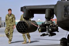 Britský princ Harry se vrátil ze služby v Afghánistánu