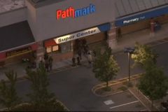 Tři mrtví po střelbě v supermarketu v New Jersey