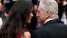 Herec Michael Douglas s manželkou, herečkou Catherine Zeta-Jones.