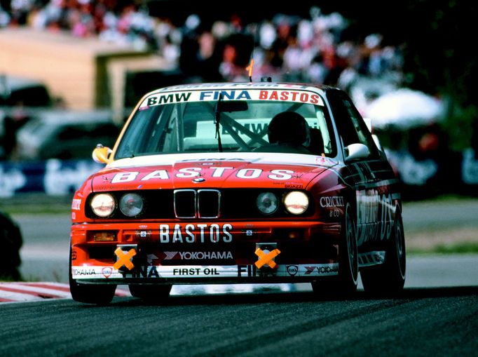 BMW M3 první generace také vyhrálo tři čtyřiadvacetihodinovky ve Spa. Roku 1992 kralovalo kvarteto  Jean-Michel Martin, Steve Soper a Christian Danner.