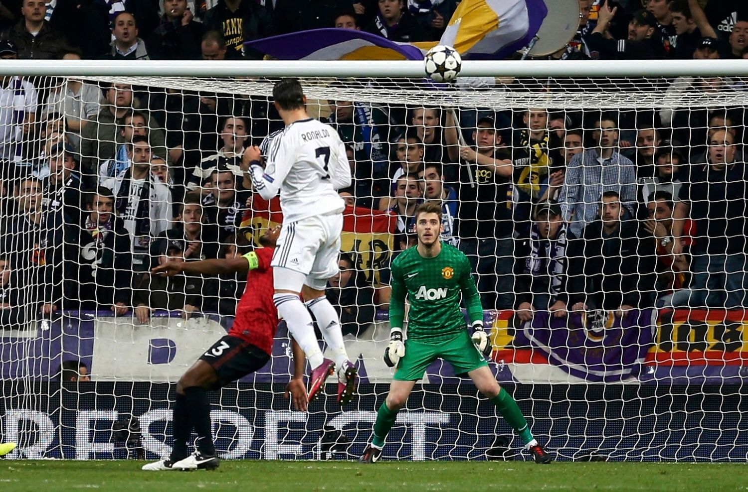 Liga mistrů: Real Madrid - Manchester United: Cristiano Ronaldo (Real) dává gól