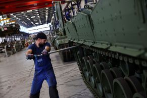 Foto: Tady vznikají tanky pro Kyjev. Brzy Němci otevřou stejnou továrnu na Ukrajině