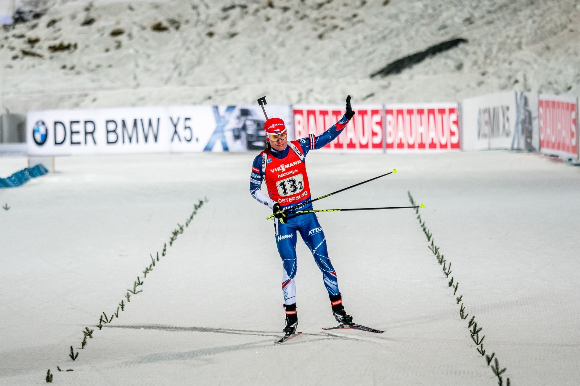 Úvodní podnik Světového poháru biatlonu ve švédském Ostersundu