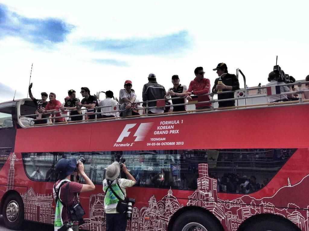 F1, VC Koreje 2013: autobus