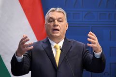 Mohli by nás nutit podporovat migraci, zdůvodňuje Orbán maďarské veto rozpočtu EU