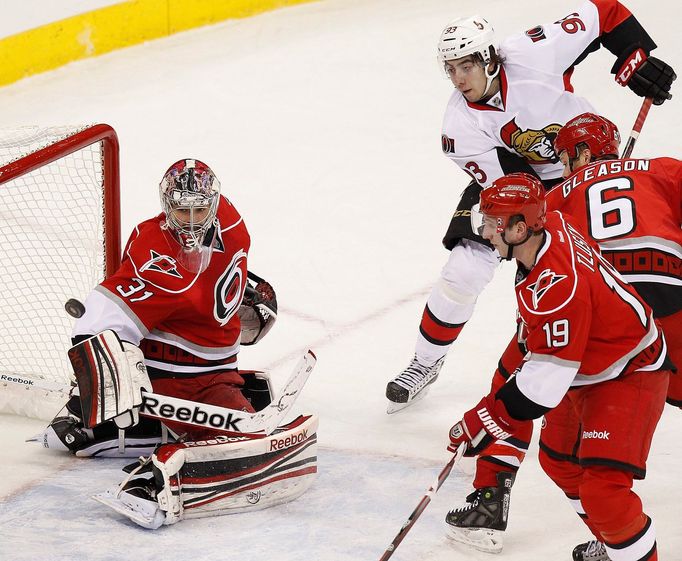 Jiří Tlustý v dresu Caroliny Hurricanes