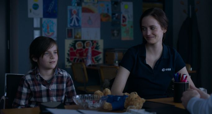 Eva Greenová (vpravo) jako Sarah a Zélie Boulantová jako její dcera.