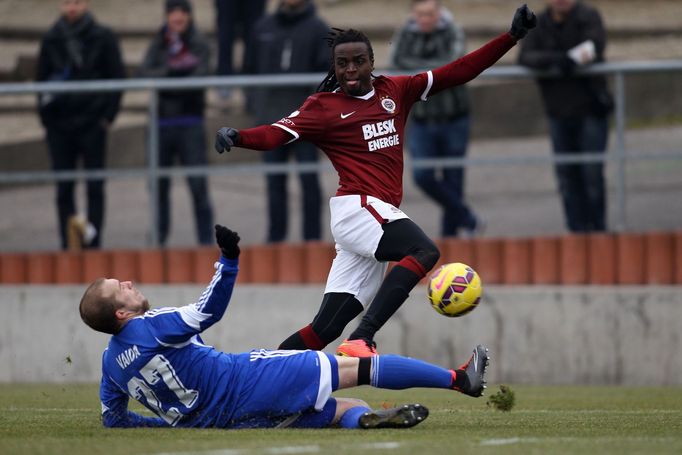 Sparta - Banská Bystrica: Costa Nhamoinesu - Federico Santaguida