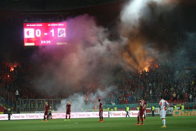 SL, Slavia-Sparta: fanoušci