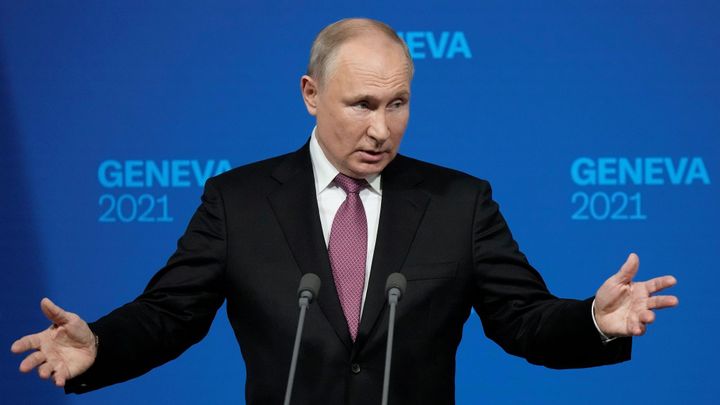 Francie a Německo navrhují summit lídrů EU s Putinem. Úspěch nápadu je ale nejistý; Zdroj foto: Reuters