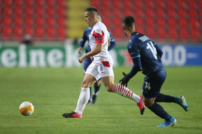 Tomáš Holeš v zápase Evropské ligy Slavia - Beer Ševa