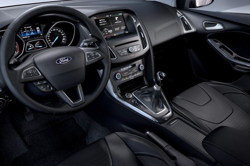 Ford Focus 2015 interiér