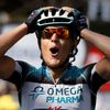 Matteo Trentin se raduje z vítězství ve 14. etapě Tour de France