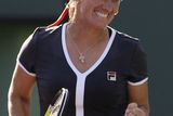 Úspěch ruských tenistek potvrdila také Světlana Kuzněcovová, která vyřadila ve třetím kole Maďarku Szavayovou.